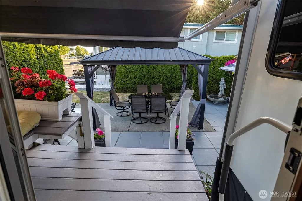 4751 Birch Bay Lynden Road Blaine WA 98230