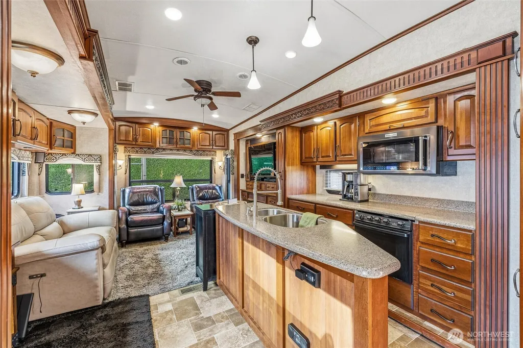 4751 Birch Bay Lynden Road Blaine WA 98230