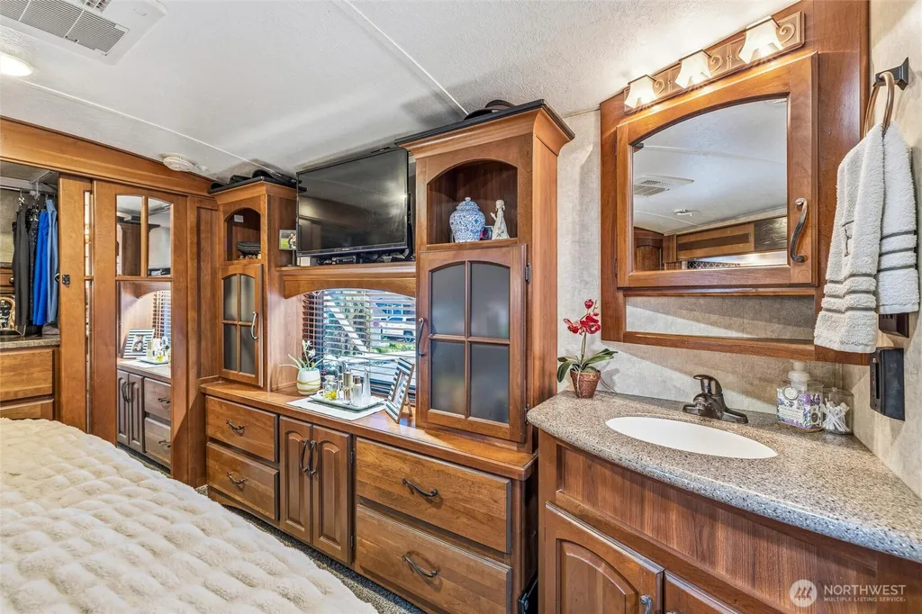 4751 Birch Bay Lynden Road Blaine WA 98230