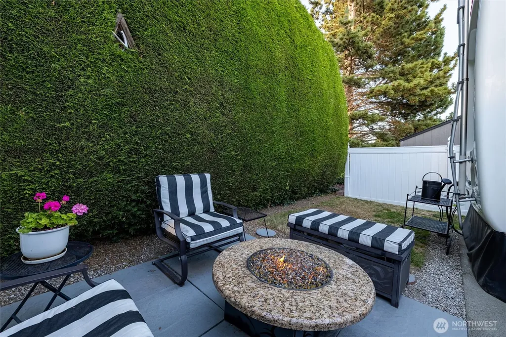 4751 Birch Bay Lynden Road Blaine WA 98230