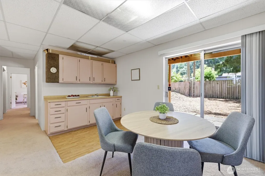 12217 NE 68th Place Kirkland WA 98033