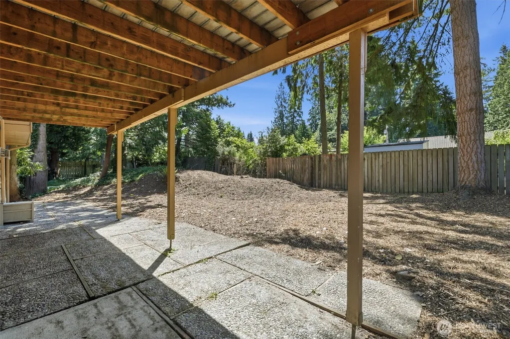 12217 NE 68th Place Kirkland WA 98033