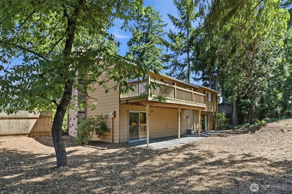 12217 NE 68th Place Kirkland WA 98033