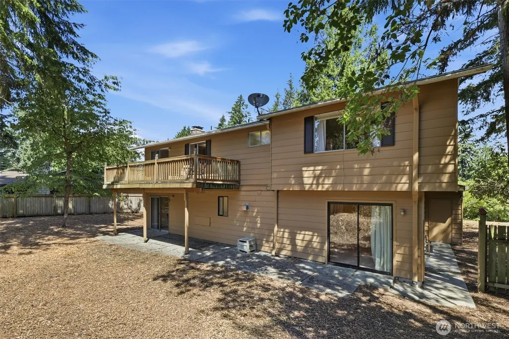 12217 NE 68th Place Kirkland WA 98033