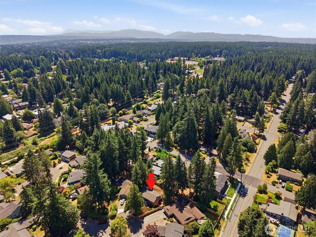 12217 NE 68th Place Kirkland WA 98033