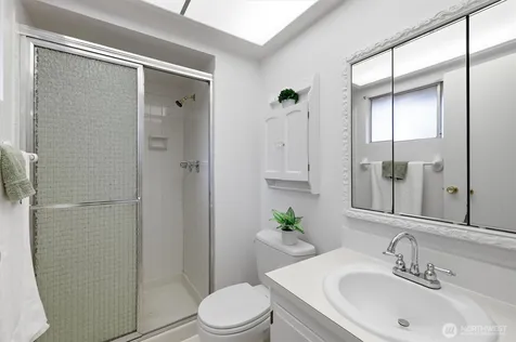 12217 NE 68th Place Kirkland WA 98033