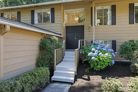 12217 NE 68th Place Kirkland WA 98033