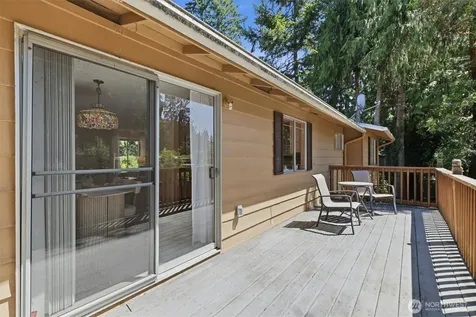 12217 NE 68th Place Kirkland WA 98033