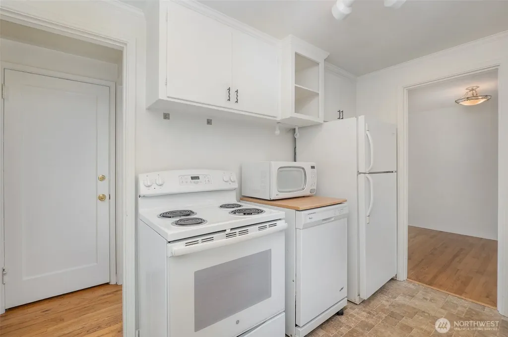 228 NW 56th Street Seattle WA 98107
