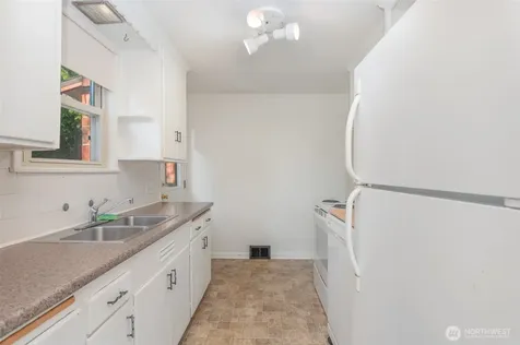 228 NW 56th Street Seattle WA 98107