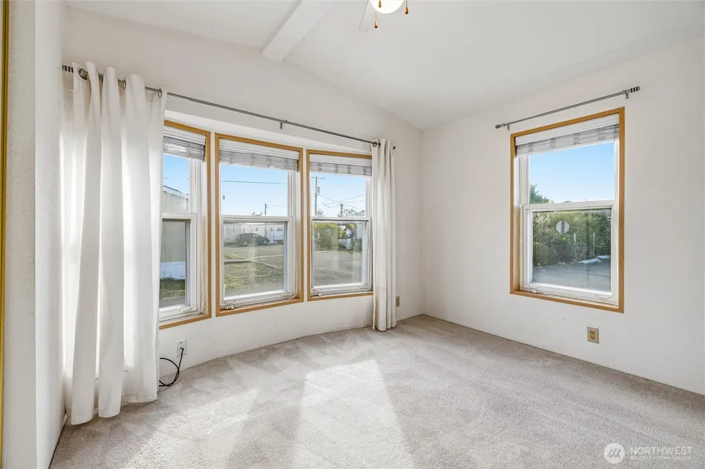8080 Harborview Road Blaine WA 98230