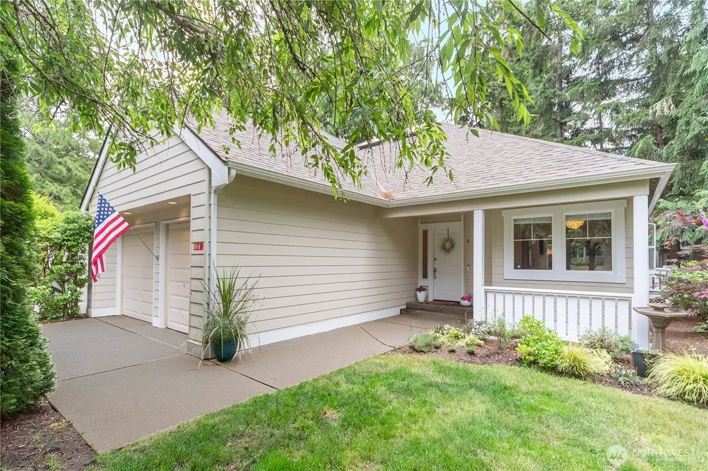 10 S Chandler Court Port Ludlow WA 98365