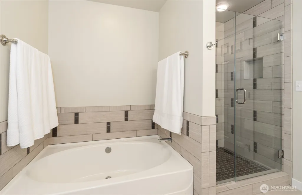 10 S Chandler Court Port Ludlow WA 98365