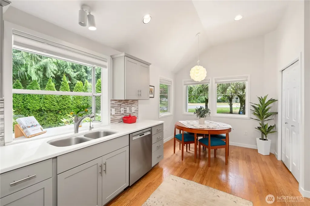 10 S Chandler Court Port Ludlow WA 98365