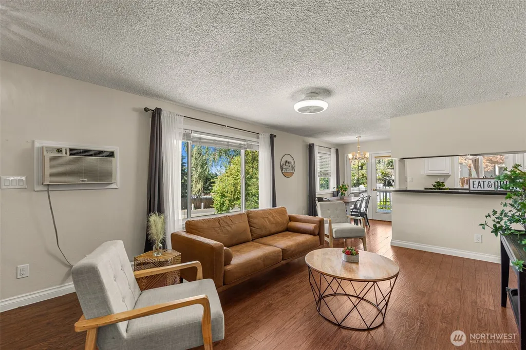 593 Rolfs Place East Wenatchee WA 98802