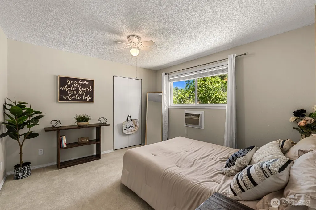 593 Rolfs Place East Wenatchee WA 98802