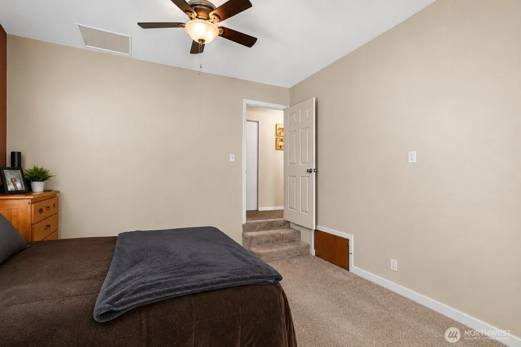 593 Rolfs Place East Wenatchee WA 98802