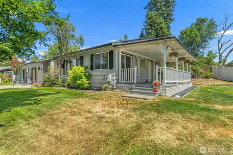593 Rolfs Place East Wenatchee WA 98802
