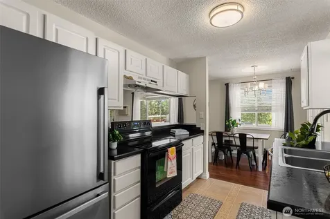 593 Rolfs Place East Wenatchee WA 98802