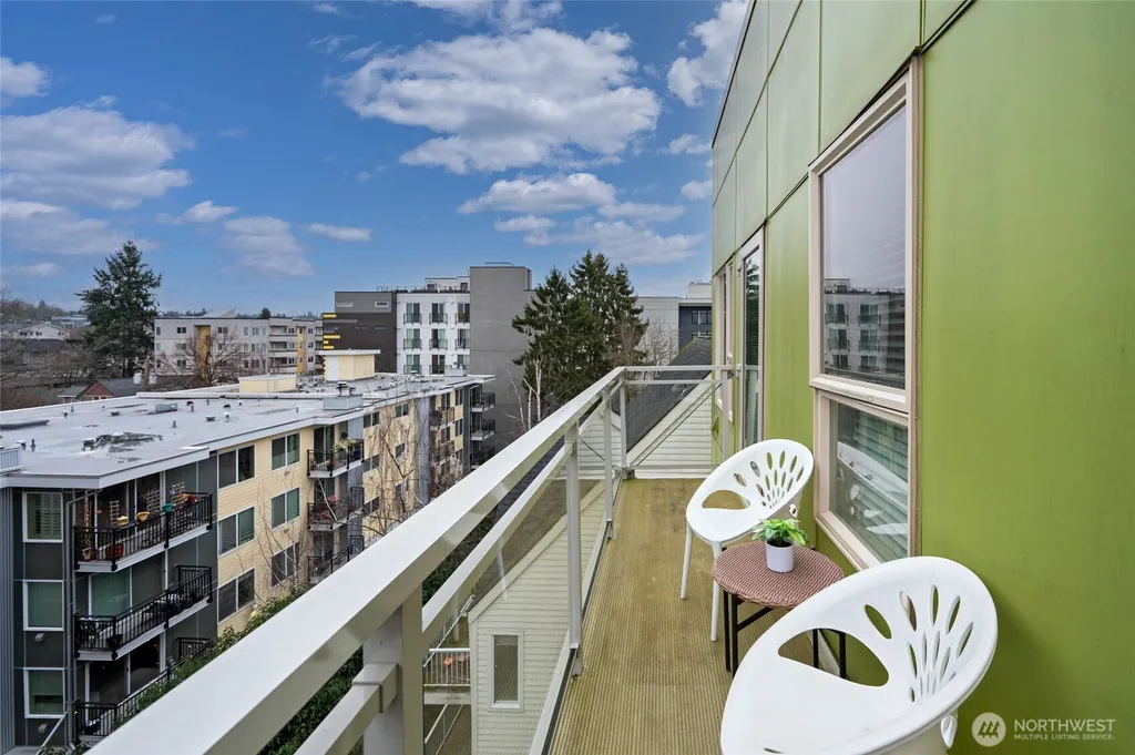 1760 NW 56th Street Seattle WA 98107