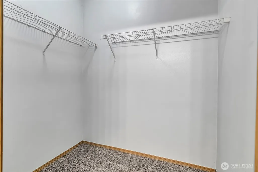 21917 42nd Avenue S Kent WA 98032