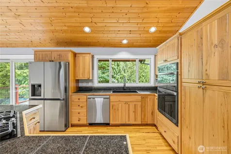 3145 Lakeshore Road Bellingham WA 98226