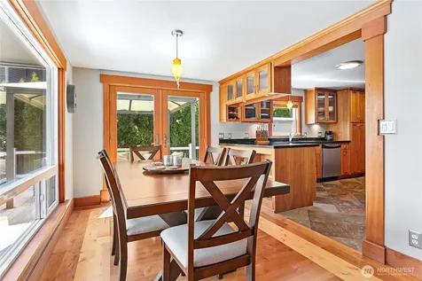 482 W Lake Samish Drive Bellingham WA 98229