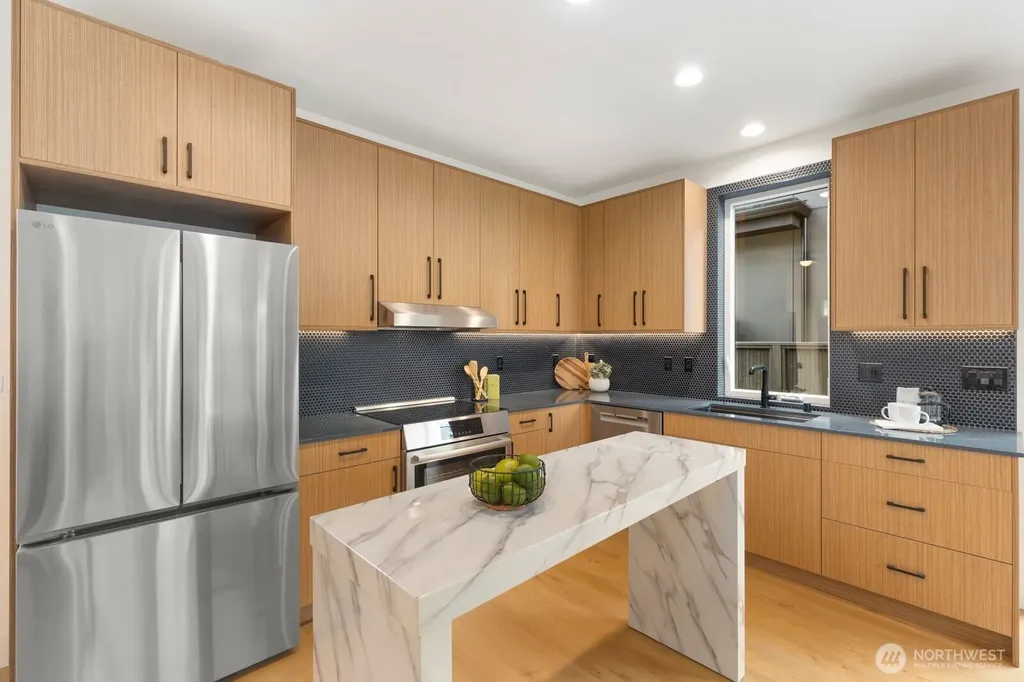3307 S Hanford Street Seattle WA 98144
