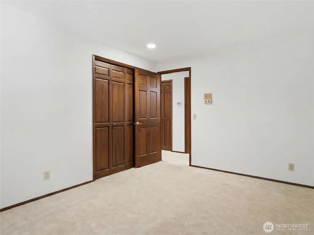21828 SE 254th Place Maple Valley WA 98038