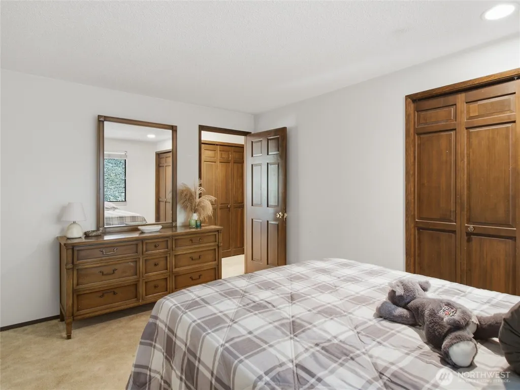 21828 SE 254th Place Maple Valley WA 98038