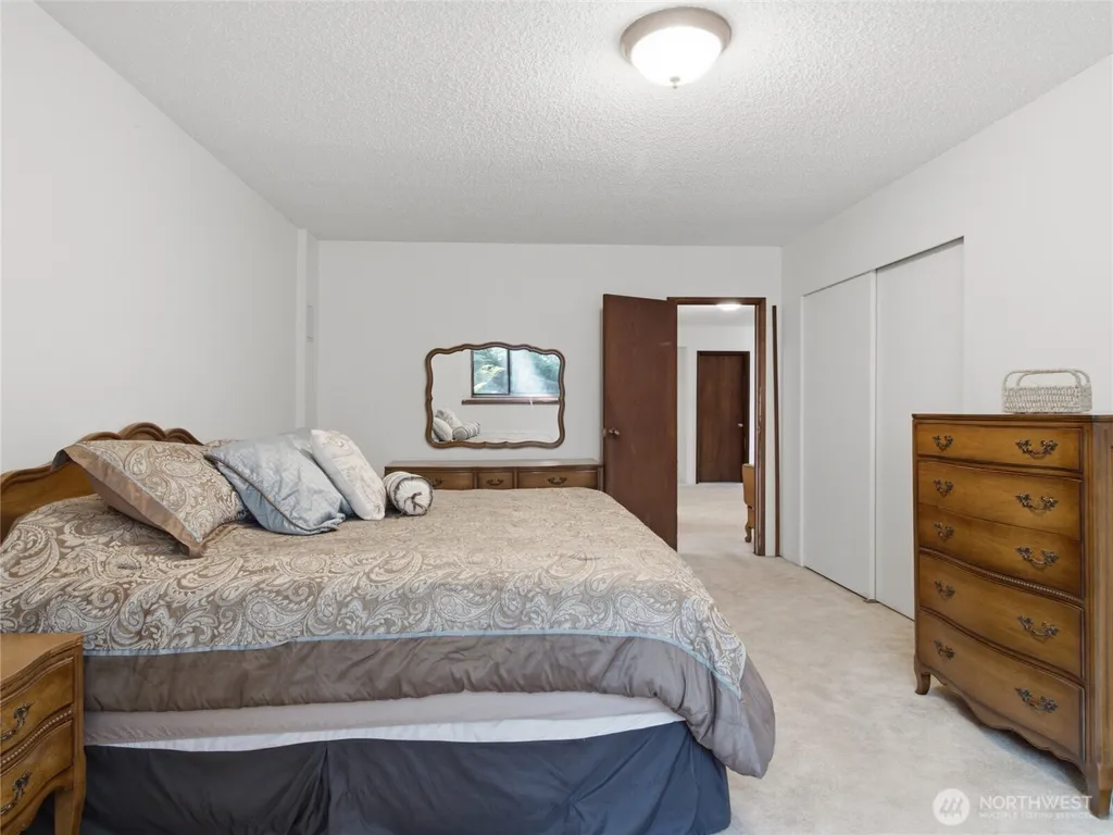21828 SE 254th Place Maple Valley WA 98038