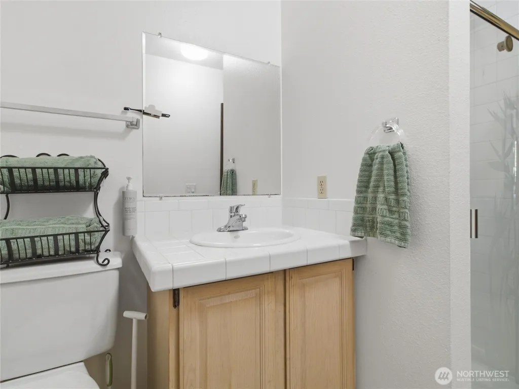 21828 SE 254th Place Maple Valley WA 98038