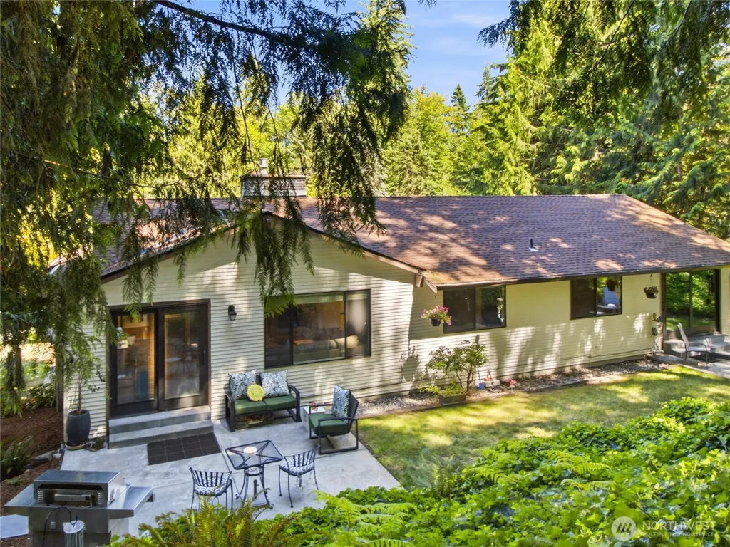 21828 SE 254th Place Maple Valley WA 98038