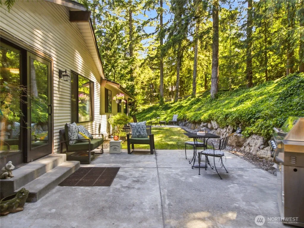 21828 SE 254th Place Maple Valley WA 98038