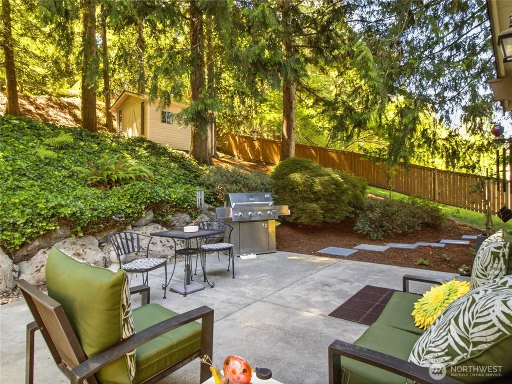 21828 SE 254th Place Maple Valley WA 98038