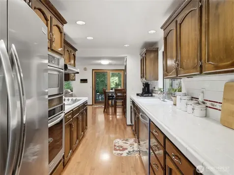 21828 SE 254th Place Maple Valley WA 98038