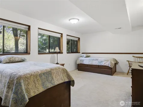 21828 SE 254th Place Maple Valley WA 98038