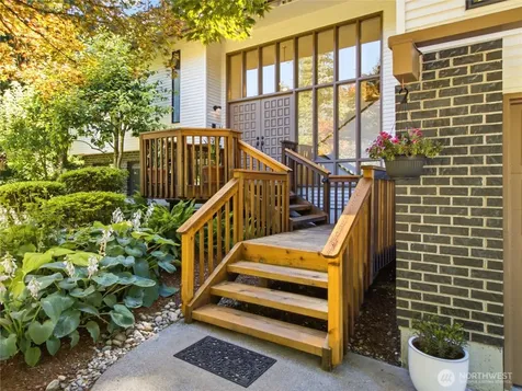 21828 SE 254th Place Maple Valley WA 98038