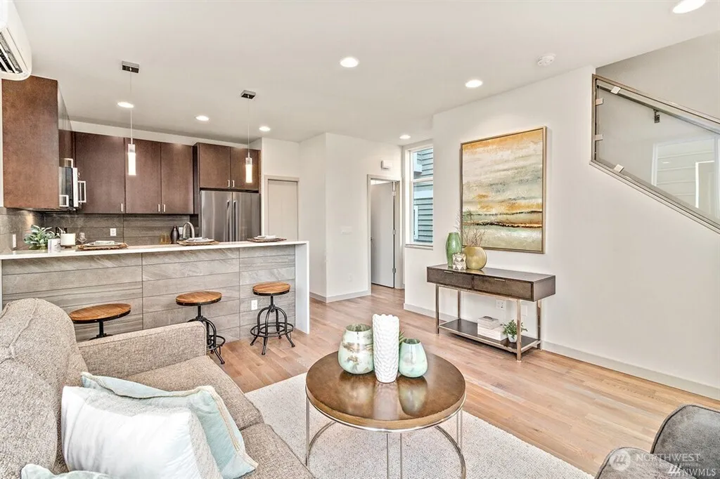 9515 8th Avenue NW Seattle WA 98117