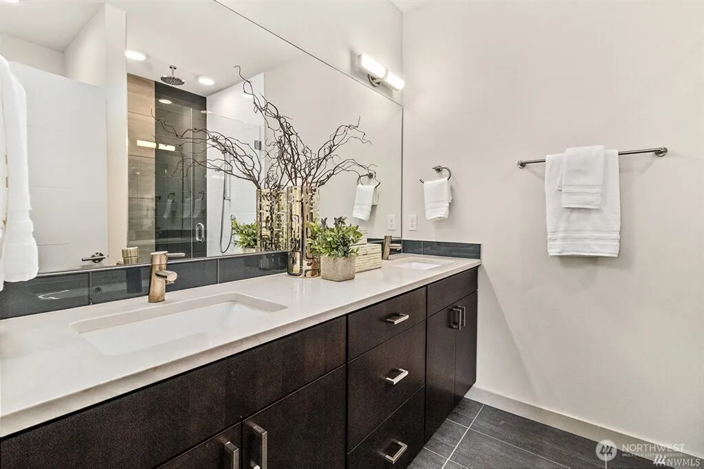 9515 8th Avenue NW Seattle WA 98117