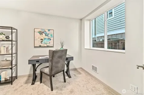 9515 8th Avenue NW Seattle WA 98117