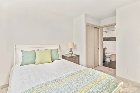 9515 8th Avenue NW Seattle WA 98117