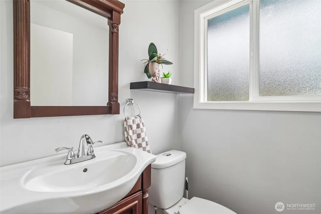 17401 SE 264th Street Covington WA 98042