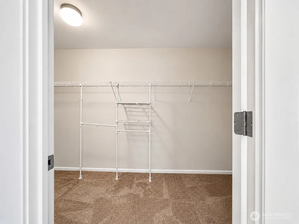 4960 S 325th Court Auburn WA 98001