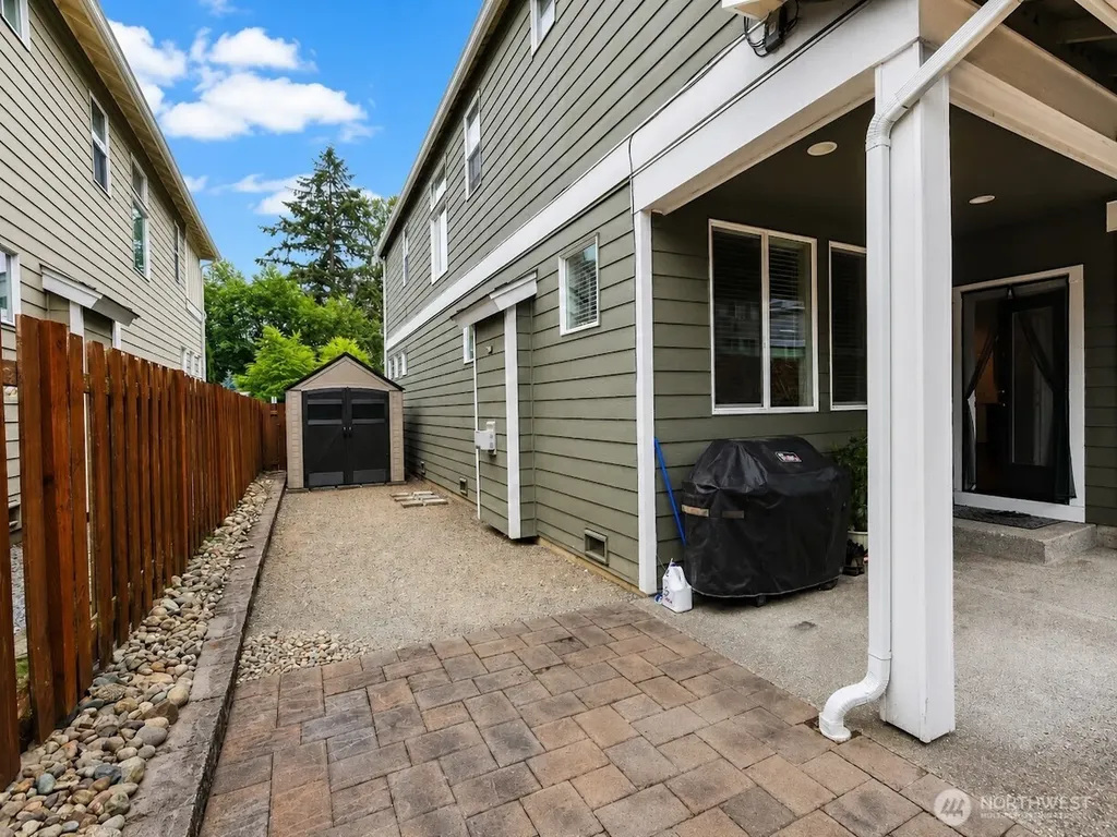 4960 S 325th Court Auburn WA 98001