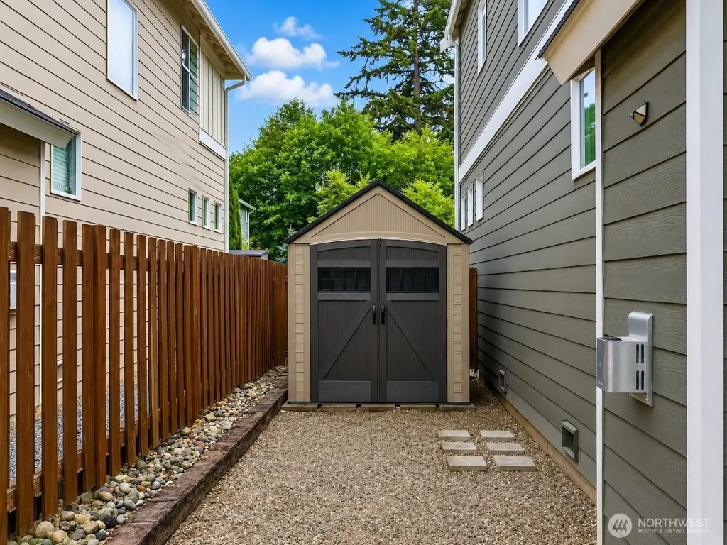 4960 S 325th Court Auburn WA 98001