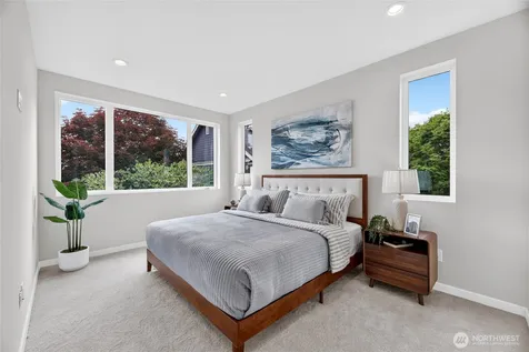 5039 41st Avenue SW Seattle WA 98136