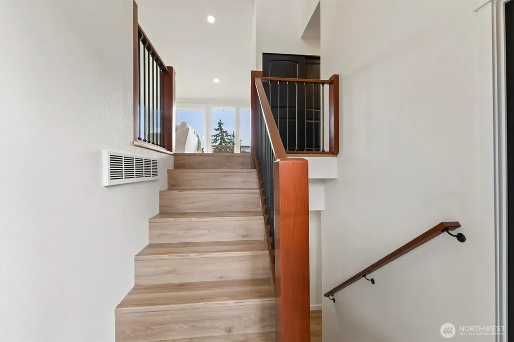 503 Mulberry Road Bellingham WA 98225