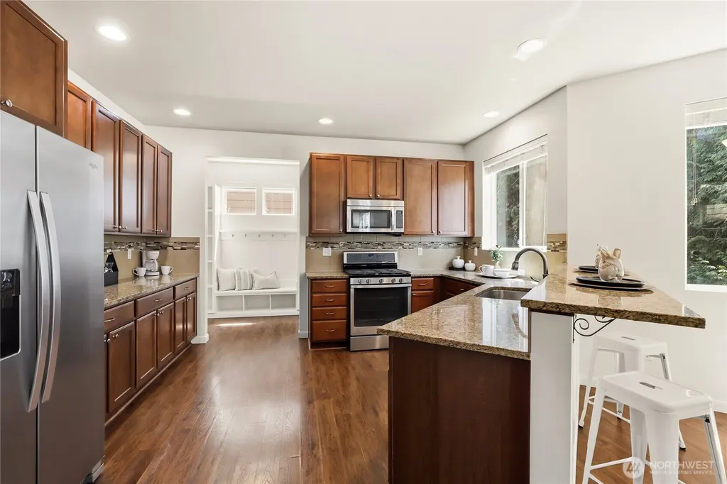 1880 Claret Loop NW Poulsbo WA 98370