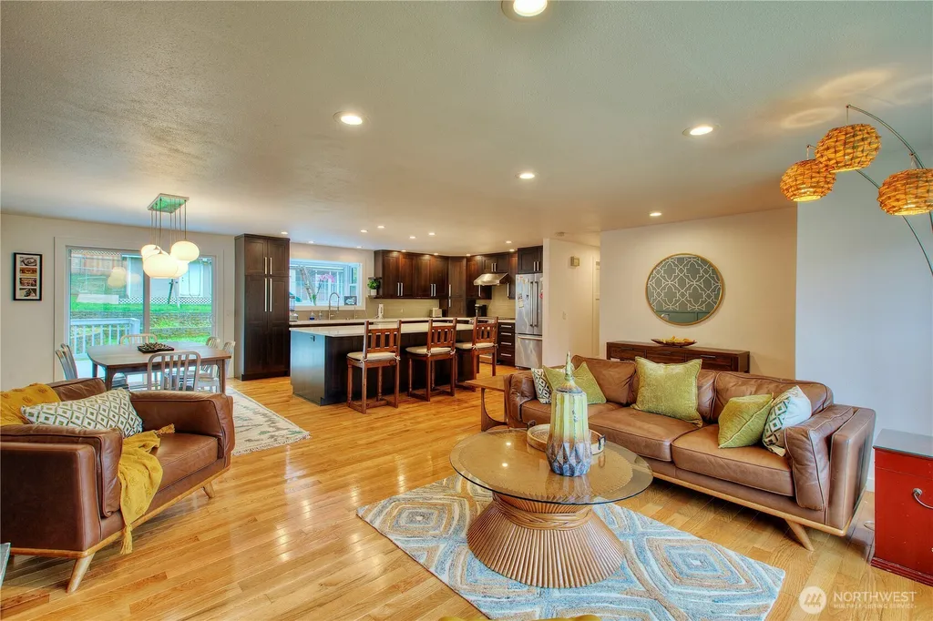 9216 224th Street SW Edmonds WA 98020